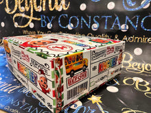 Load image into Gallery viewer, Personalized Squared Gift Box