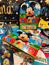 Load image into Gallery viewer, Personalized Squared Gift Box